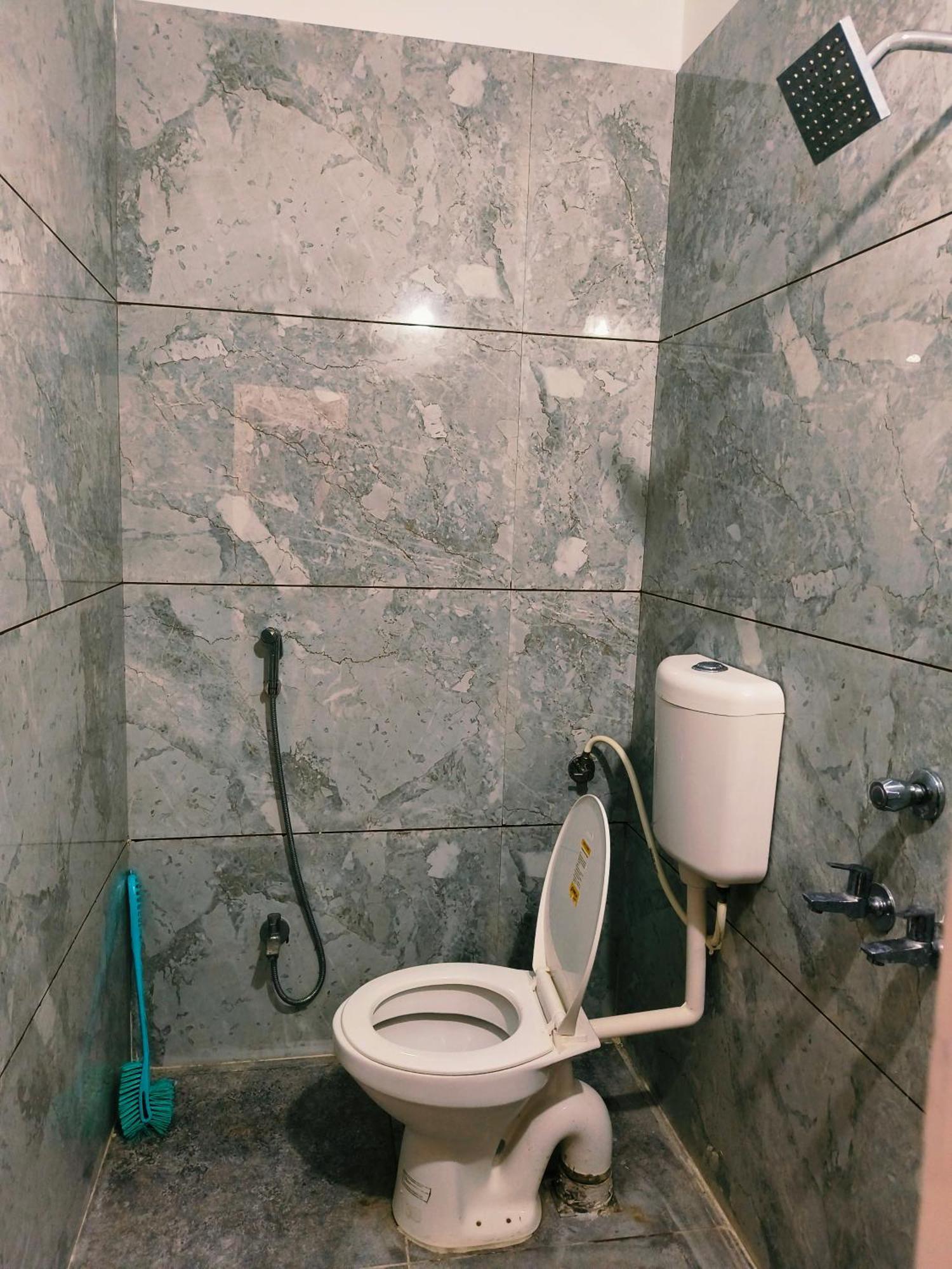 Hotel Shiv Gouri Palace Уджайн Екстериор снимка